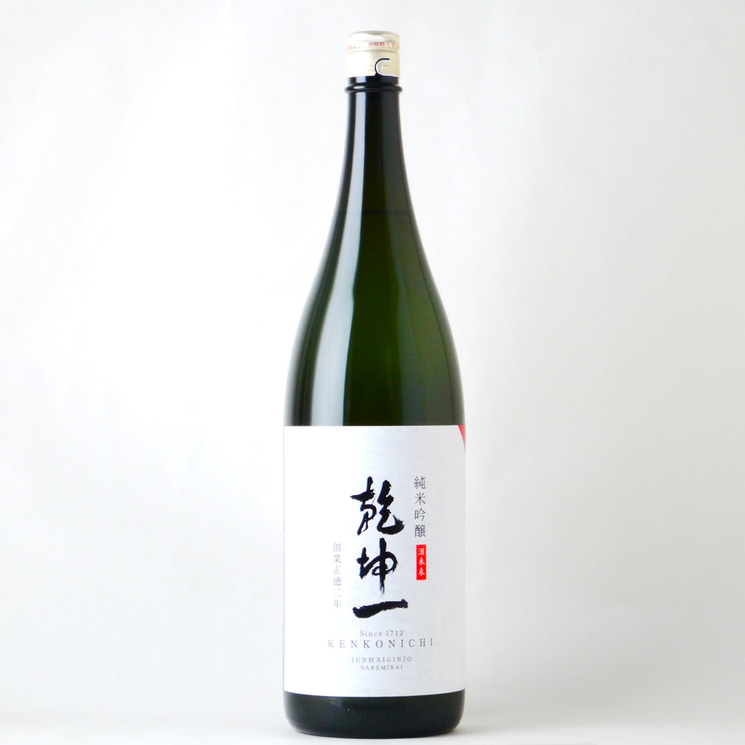 乾坤一 純米吟醸 酒未来 1800ml