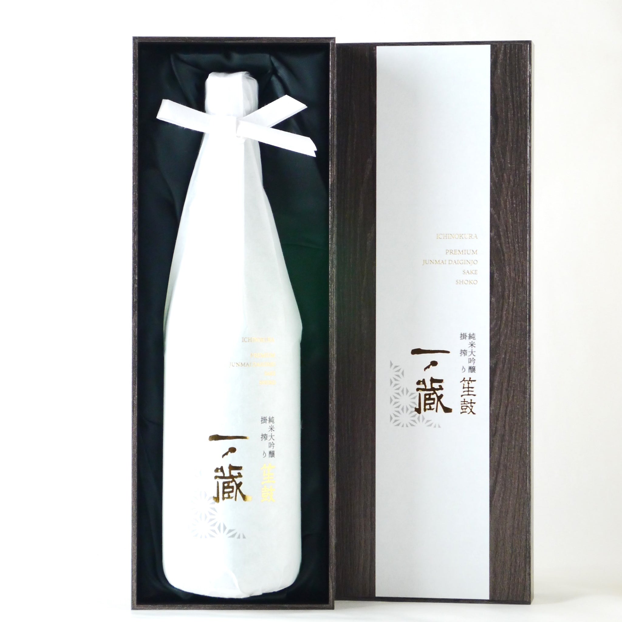 【値下げしました】一ノ蔵　笙鼓　純米大吟醸　1800ml   木箱入り 一ノ蔵 笙鼓 純米大吟醸（しょうこ） – 一ノ蔵【公式